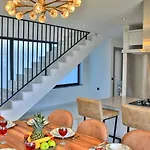 4 Bedroom Vilă *