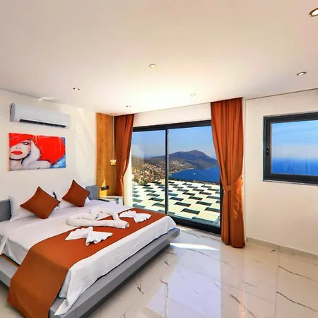 4 Bedroom *