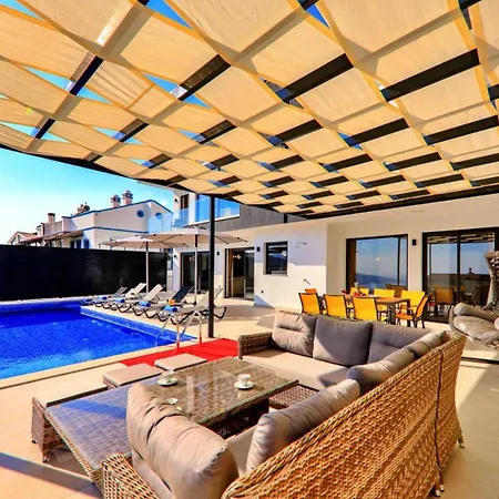 4 Bedroom Villa Kalkan