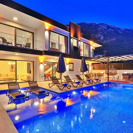 4 Bedroom - 6340