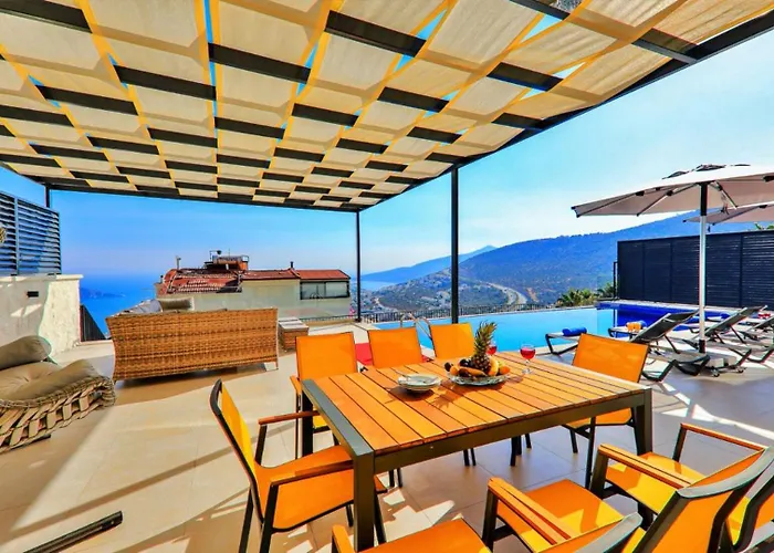 Villa 4 Bedroom - 6340 *